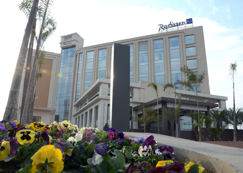 Radisson Blu Jammu Otel Dış mekan fotoğraf